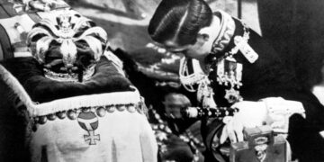 Κηδεία βασιλιά Παύλου: Η μέρα που η Αθήνα γέμισε βασιλιάδες και το παρασκήνιο με το άλογο χωρίς αναβάτη