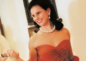 «Θηλυκός Ωνάσης»: Η Θεσσαλονικιά που έγινε η πλουσιότερη Ελληνίδα στον κόσμο με περιουσία άνω των 27 δισ. δολαρίων