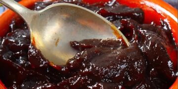 15 από τις πιο ισχυρές καθαρτικές τροφές στον κόσμο που θα σας κάνουν να πάτε γρήγορα στην τουαλέτα