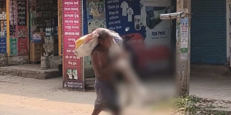 Αδιανόητο: Ξέθαψε την αδερφή του και την πήγε στην τράπεζα για ανάληψη χρημάτων