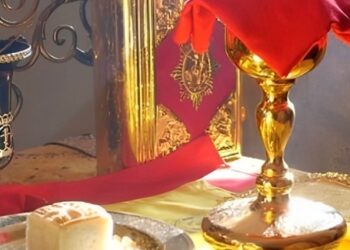 Μπορώ να κοινωνήσω το βράδυ Της Ανάστασης, χωρίς νηστεία και εξομολόγηση;