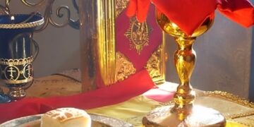 Μπορώ να κοινωνήσω το βράδυ Της Ανάστασης, χωρίς νηστεία και εξομολόγηση;