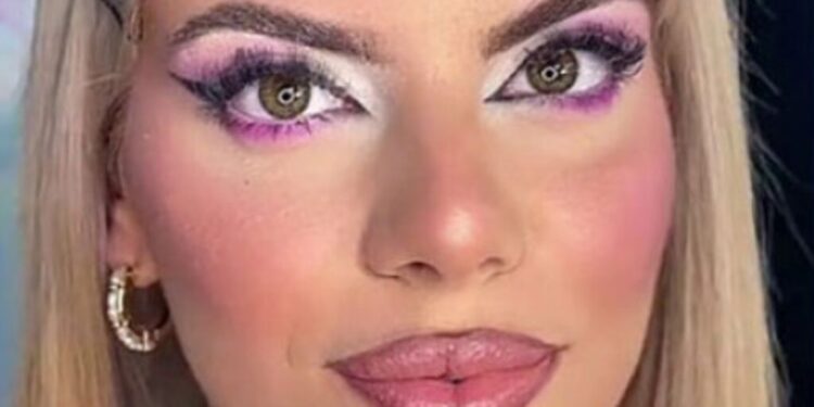 «19 χρονών κοριτσάκι με ψεύτικα χείλη και στήθος… τι κατάληξη θα είχε;»: Σάλος πάνω από το πτώμα της 19χρονης Μυρτούς