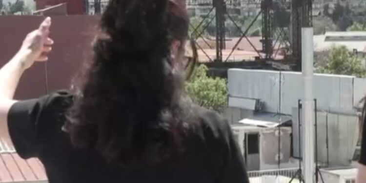 «Με επικήρυξε η μαφία για 50.000 δολάρια»: Η γυναίκα που ζητά άσυλο και το ελληνικό κράτος της δίνει «μηδέν μέρες» για να φύγει