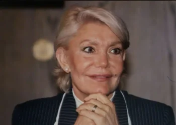 Για αυτό δεν ήταν ανοιχτό το φέρετρο: Μαθεύτηκε μετά την κηδεία της Μαρινέλλας – Η σοκαριστική εικόνα και η αποκάλυψη στον Λιάγκα