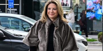 Alldaynews.gr Μετακομίζει στο Κολωνάκι η Μαρία Καρυστιανού