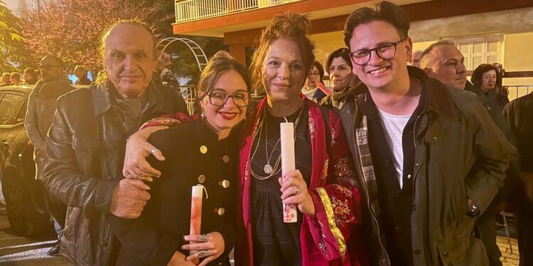 Alldaynews.gr Ελένη Ράντου: Όμορφες οικογενειακές στιγμές από την Ανάσταση με τον Βασίλη Παπακωνσταντίνου και την κόρη τους