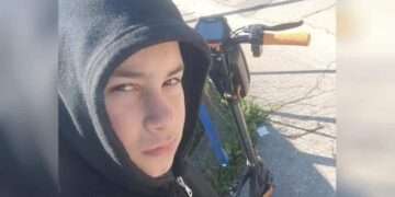 Ηλεία: Συγκλονίζει η γιαγιά του 13χρονου που σκοτώθηκε σε τροχαίο με πατίνι – «Χάσαμε το παιδάκι μας, ήταν η κακιά η ώρα»