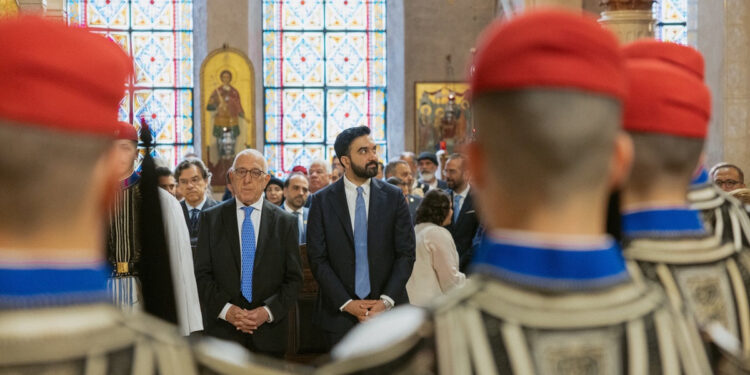 Οργή Τούρκων: Ο Μαμντάνι μίλησε για σφαγές Αρμενίων και μετά πήγε σε ελληνορθόδοξη λειτουργία τουιτάροντας «Ζήτω η Ελλάδα»