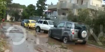 «Τον βρήκαμε νεκρό κάτω από τις ρόδες ενός αυτοκινήτου» – Η συγκλονιστική μαρτυρία για τον 55χρονο που πνίγηκε από τα ορμητικά νερά (video)