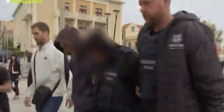 Κεφαλονιά: Κρυμμένο στην Πελοπόννησο το μυστικό της εγκατάλειψης της Μυρτούς από τους τρεις άνδρες (video)