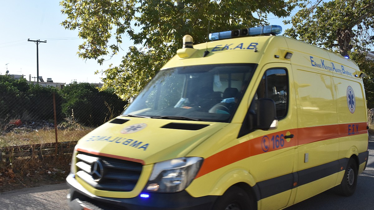 Μάχη χωρίς αποτέλεσμα από το ΕΚΑΒ