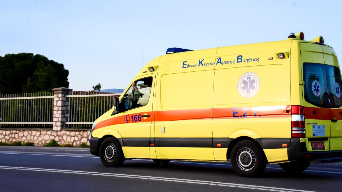 Θρίλερ στα Τρίκαλα: 22χρονη κατέρρευσε και πέθανε παρά τις προσπάθειες των γιατρών