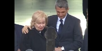 Alldaynews.gr Λουτσέσκου: «Λύγισε» ο Ραζβάν για τον πατέρα του – «Λαοθάλασσα» στην Arena Nationala (video)