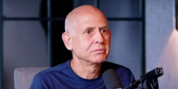 Ψυχίατρος: Ο ύπνος λιγότερο από 7 ώρες την ημέρα οδηγεί μακροχρόνια σε απώλεια μνήμης και ομίχλη εγκεφάλου