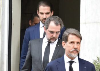 Η Απόφαση του ΣτΕ για το επώνυμο «Ντε Γκρες» – Τι σημαίνει για τα δικαιώματά τους