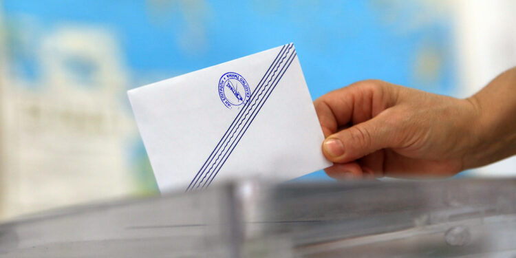 Ανατροπές σε νέα δημοσκόπηση: Πτώση για τη Νέα Δημοκρατία – Δημοσκοπικό άλμα για τη Μαρία Καρυστιανού