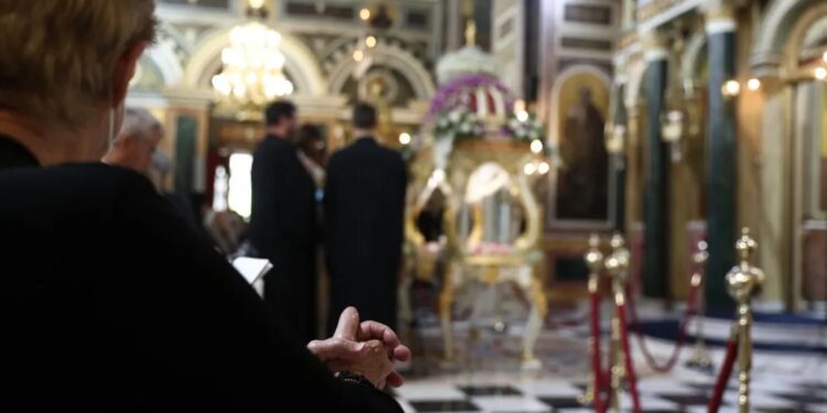 Καβγάς μεταξύ Ιερέα και αντιδημάρχου στην ακολουθία της Αναστάσεως – «ΝΤΡΟΠΗ ΣΟΥ, ΔΕΝ ΕΧΕΙ ΕΥΛΟΓΙΑ ΣΗΜΕΡΑ ΓΙΑ ΣΕΝΑ»