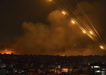 ΠΑΓΚΟΣΜΙΟΣ ΤΡΟΜΟΣ ΜΕ ΚΟΜΜΕΝΗ ΤΗΝ ΑΝΑΣΑ Ο ΠΛΑΝΗΤΗΣ ΣΕ ΛΙΓΕΣ ΩΡΕΣ