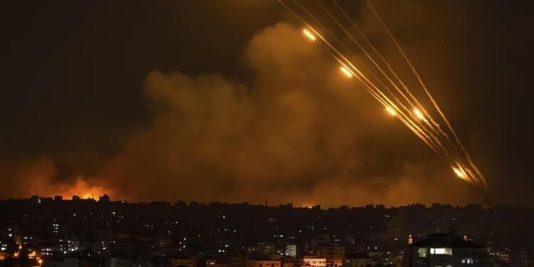 Alldaynews.gr ΠΑΓΚΟΣΜΙΟΣ ΤΡΟΜΟΣ ΜΕ ΚΟΜΜΕΝΗ ΤΗΝ ΑΝΑΣΑ Ο ΠΛΑΝΗΤΗΣ ΣΕ ΛΙΓΕΣ ΩΡΕΣ