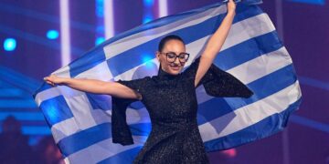 Alldaynews.gr Σεισμός στην ελληνική showbiz: Η Κλαυδία είναι η τραγουδίστρια που έπεσε θύμα revenge porn! Το παρασκήνιο της δικαστικής διαμάχης με τον OGE