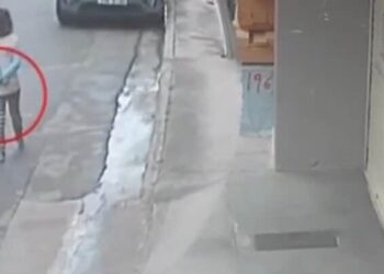 Λακωνία: Σοκ προκαλεί βίντεο που δείχνει γυναίκα δεμένη πισθάγκωνα να περπατάει ξυπόλητη – Μία εβδομάδα αργότερα πέθανε