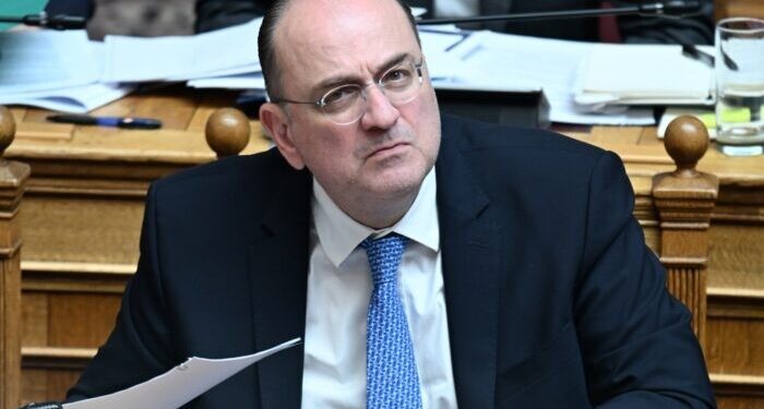 Παραιτήθηκε ο Μακάριος Λαζαρίδης