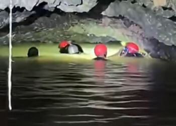 Θαύμα σε ορυχείο: Επέζησε 14 μέρες εγκλωβισμένος σε πλημμυρισμένη σήραγγα – Δείτε το βίντεο της διάσωσης