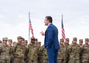 Αλλαγή – σοκ στις ΗΠΑ: Οι άνδρες 18 – 25 ετών θα εγγράφονται αυτόματα για επιστράτευση από τον Δεκέμβριο