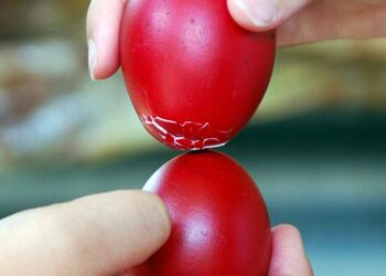 Πόσες μέρες αντέχουν τα πασχαλινά αυγά – Το λάθος που κάνουν όλοι μετά την Ανάσταση