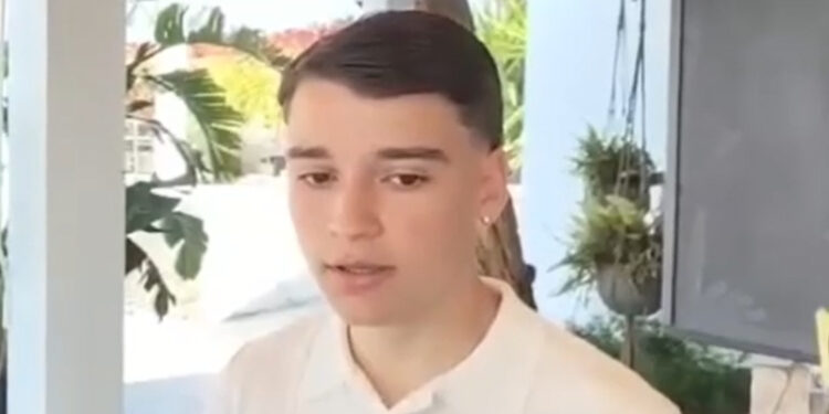 Θεσσαλονίκη: 18χρονος μαθητής που εργάζεται ως βοηθός σερβιτόρου έσωσε με λαβή χάιμλιχ γυναίκα που πνιγόταν – «Έβαλα τα χέρια μου και πίεσα το στέρνο»