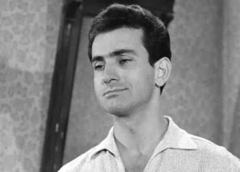 Πέθανε ο Στέφανος Ληναίος