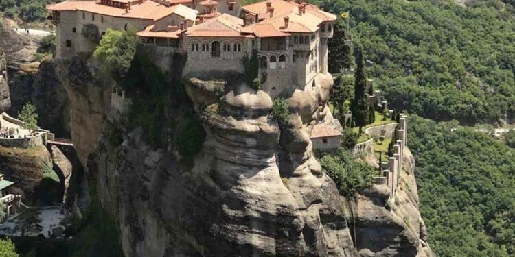 Μετέωρα: Σοκαριστικό βίντεο από τη στιγμή της μοιραίας πτώσης της 65χρονης