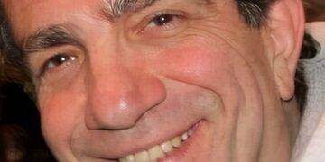 Πέθανε χαράματα στο νοσοκομείο μόλις 60 ετών ο γνωστός ηθοποιός του ελληνικού κινηματογράφου