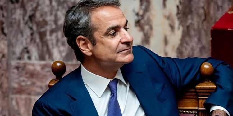 «Γελάω μαζί σας»: Η ατάκα Μητσοτάκη στη Βουλή που «πάγωσε» τον ΣΥΡΙΖΑ