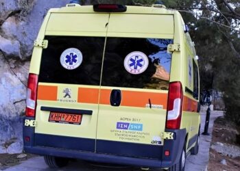 Πήγε στο νοσοκομείο με δύσπνοια και πυρετό, περίμενε στην ουρά και πέθανε