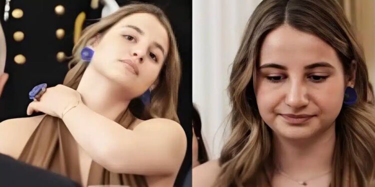 Κομψή και ντυμένη σαν Aρχαία Ελληνίδα: Η Δάφνη Μητσοτάκη στο επίσημο δείπνο στο Προεδρικό Μέγαρο μαγνήτισε όλα τα βλέμματα.