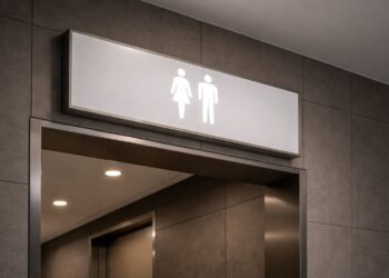 Ο σωστός τρόπος να κάθεσαι σε δημόσια τουαλέτα