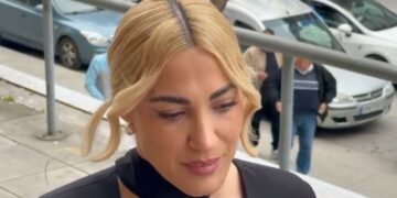 Η εισαγγελέας πρότεινε ενοχή των κατηγορουμένων για το revenge porn – Ξέσπασε σε κλάματα η Ιωάννα Τούνη (video)