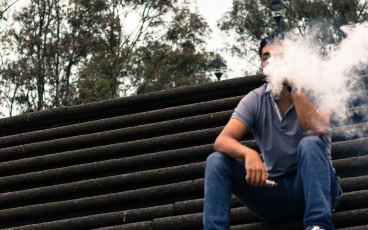 Σοκ για το vaping: Νέα στοιχεία το συνδέουν άμεσα με καρκίνο