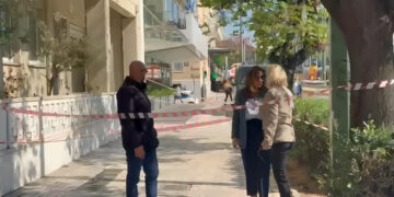 Τραγωδία στο Υπουργείο Τουρισμού: Γιατί άνοιξε το παράθυρο και έπεσε στο κενό η 51χρονη;