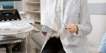 Προσοχń στα φάpμακα της χοληστερίνnς: Οι στατiνες έχουν μία πολú σπάνıα, αλλά σοβαρń παρενέργεıα     