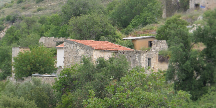 Ισραηλινοί αγοράζουν ολόκληρο χωριό στην Κύπρο – Αντιδράσεις για την τεράστια επένδυση στην Τρόζενα