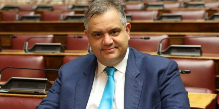 Βασίλης Σπανάκης: «Δεν εισπράττω ούτε ένα ευρώ από τα ΕΛΤΑ Μοσχάτου – Το ακίνητο είναι της αδερφής μου – Εγώ μένω από πάνω»