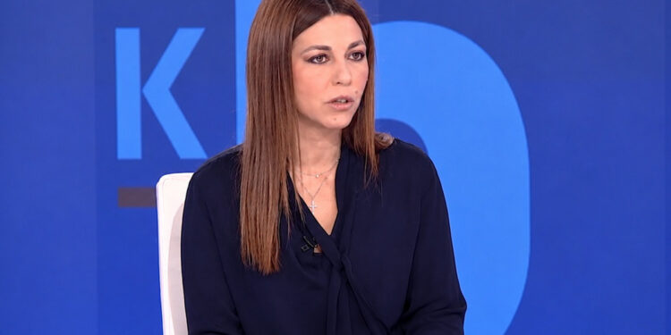 Ζαχαράκη: «Οι Πανελλαδικές έχουν φτάσει στα όριά τους – Δεν μπορεί να κρίνεται ένας μαθητής από μία τρίωρη εξέταση» (video)