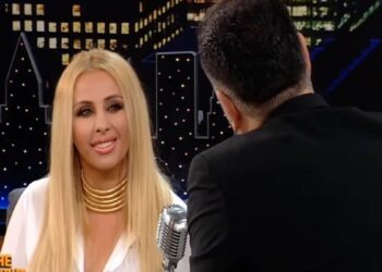«Κρατούσα το μωρό μου αγκαλιά, έκλαιγα και σκεφτόμουν αν θα τη δω να μεγαλώνει»»: Τι έλεγε η Μαστροκώστα για τον καρκίνο και την οικογένειά της στον Αρναούτογλου
