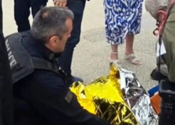 Τρεις δημοσιογράφοι τραυματίες σε εκδήλωση για την πρώτη προσγείωση του αεροσκάφους «Patra» της TUI στον Άραξο (video)
