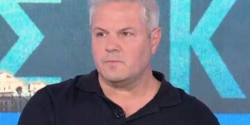 Συγκλονίζει ο πατέρας 16χρονης που έβαλε τέλος στη ζωή της: «Είχε ανάγκη να μιλήσει, να αισθανθεί καλά, να την αγκαλιάσουν»