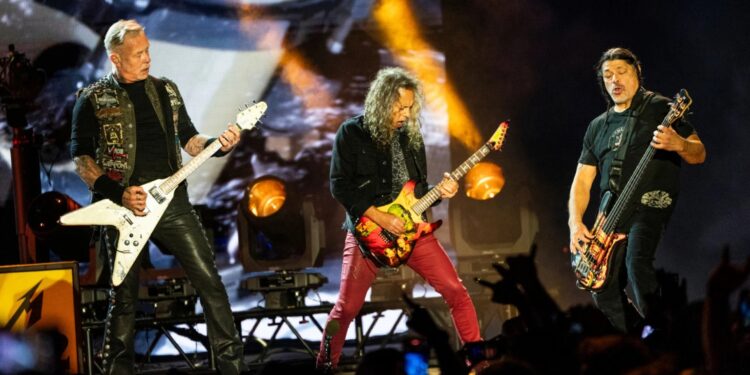 Metallica: «Τρελάθηκαν» οι σεισμογράφοι από τα Ρίχτερ στο ΟΑΚΑ