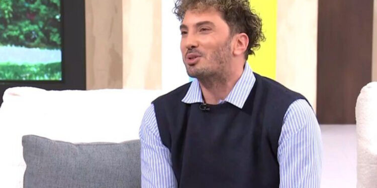 Ιωάννης Μελισσανίδης: « Έγραφαν τότε “ο Ιωάννης φιλούσε υπέροχα” – Δεν μάσησα… Τους μάσησα!»